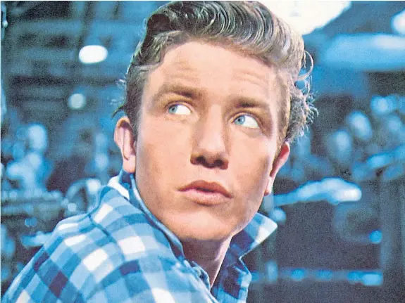  ?? Picture: Getty. ?? Albert Finney as factory worker Arthur Seaton in the film Saturday Night and Sunday Morning, 1960.