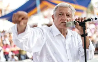  ??  ?? GIRA. Andrés Manuel López Obrador, ayer, en su mitin al norte de Veracruz.