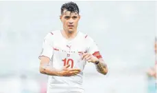  ?? FOTO: JUSTPICTUR­ESPLUS/IMAGO IMAGES ?? Da werden die Italiener aber Augen machen: Granit Xhaka, hier noch mit altem Schopf, gönnte sich eine Typverände­rung.