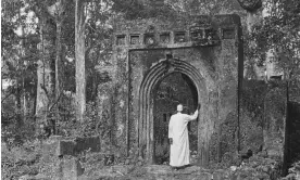  ?? Photograph: National Archives ?? The ruined city of Gedi in 1945, at the time Karisa Ndurya would have been excavating.