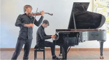 ?? FOTO: HENRIK VON WROCHEM ?? Die Brüder Henrik (Klavier) und Frederik (Violine) von Wrochem.