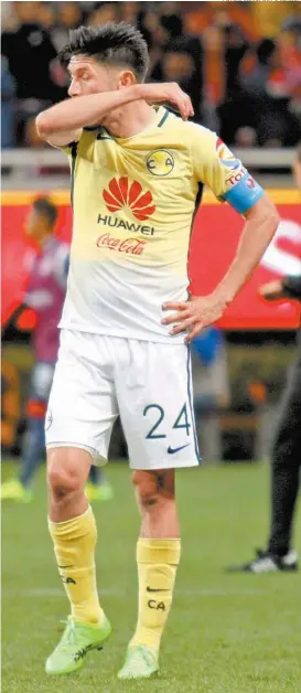  ??  ?? Oribe Peralta, en el juego contra Guadalajar­a