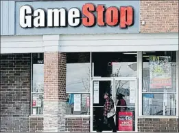  ?? NAM Y. HUH / AP ?? Una botiga de la xarxa de GameStop als Estats Units