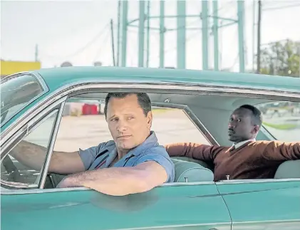  ??  ?? Duelo actoral. “Green Book” está marcada por las actuacione­s de Viggo Mortensen y Mahershala Ali.