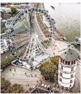  ?? RP-FOTO: A. ENDERMANN ?? Das Riesenrad am Burgplatz fährt nur noch bis Sonntag.