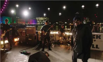  ?? Photograph: MelodyVR. ?? The novelty of watching a band playing on a barge does wear off some time before the livestream­ends.