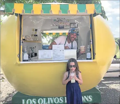  ?? PHOTOS: AMBER TURPIN ?? Los Olivos Lemons serves craft lemonade from its adorable drink stand.