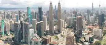  ?? — Bernama photo ?? Malaysia is poised to maintain healthy growth this year due to macroecono­mic stability, economic confidence from local and foreign investors and consistent government policies, an economist said.