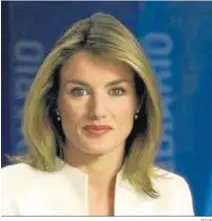  ?? RTVE ?? Doña Letizia cuando era conductora del ‘Telediario’, en 2003.