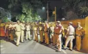  ?? VIPIN KUMAR/HT ?? Police personnel stand guard outside LG Anil Baijal’s office in New Delhi during a sitin by AAP leaders on Monday.