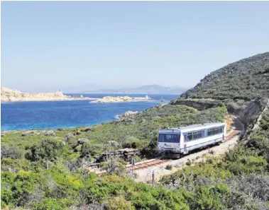  ?? Bild: SN/SCHREIBER ?? Der Küstenabsc­hnitt bei Ile Rousse zählt zu den schönsten auf Korsika.