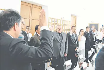  ?? Foto: Cortesía ?? En una ceremonía que se cumplió ayer, el gobernador William Villamizar posesionó a los gerentes de las distintas ESE del departamen­to./