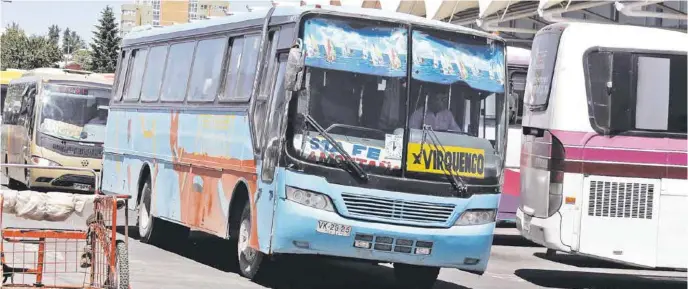  ??  ?? LOS DENUNCIANT­ES VALORARON de 15 a 22 buses bajo estas malas prácticas.