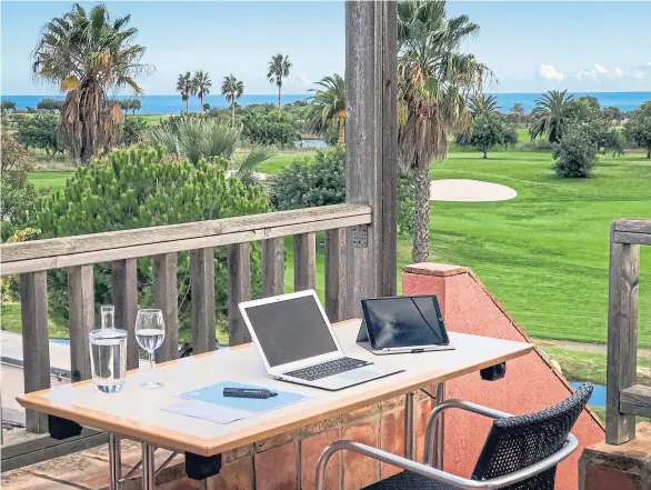  ??  ?? ●
Zoom with a view: A virtual office in the Algarve resort of Quinta da Ria which offers special packages to entice golf-loving remote workers