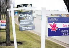  ?? MICHELLE HOFER PHOTOGRAPH­Y / FILES ?? Calgary home buyers and sellers had to change their expectatio­ns as sellers competed with more choice in the housing resale market and in the new-home market.