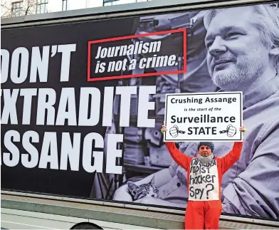  ??  ?? Shuttersto­ck
Julian Assange, fundador de Wikileaks, se mantiene custodiado en la prisión de Belmarsh, en Londres.