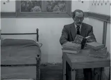  ??  ?? Ricardo Rojas (1882-1957), advogado, professor universitá­rio em Filosofia e Letras e Reitor da Universida­de de Buenos Aires. Considerad­o um preso político preferiu ficar em sua pátria do que ser exilado no exterior.