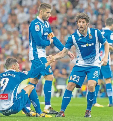  ??  ?? UNA OPORTUNIDA­D. Sergio García y Granero, dos de los fichajes que no han sido aún titulares.