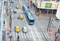  ?? ÁLEX LIMA / EXPRESO ?? Esquina. En el corazón del centro de Guayaquil ocurrió el siniestro.