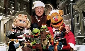  ?? Photograph: Allstar/Disney ?? The acting and casting are flawless … Miss Piggy, Rizzo, Kermit, Michael Caine, Fozzy Bear and Gonzo in The Muppet Christmas Carol.