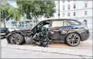  ?? ?? Der BMW des Unfallopfe­rs (48) am Ring