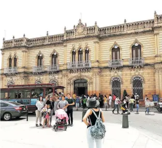  ?? / CORTESÍA ?? Palacio Alvarado; el esplendor de una época.