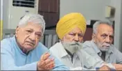  ?? PARDEEP PANDIT/HT ?? CPI leader Joginder Dayal addressing the media in Jalandhar on Sunday.