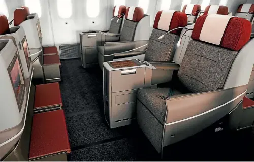  ??  ?? LATAM Airlines’ premium business class seats transform into a flat bed.