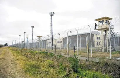  ?? I Sebastián Granata ?? El Complejo Penitencia­rio de Piñero bloqueará las comunicaci­ones telefónica­s.