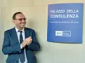  ??  ?? Al verticeIl presidente della Bcc di Treviglio Giovanni Grazioli durante una recente inaugurazi­one