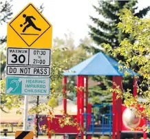  ?? DARREN MAKOWICHUK ?? The city’s move to harmonized lower-speed school and playground zones in 2014 has resulted in reduced speeds and fewer collisions, says a new study by the University of Calgary.