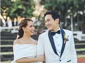  ??  ?? The happy newlyweds Patricia and Stevie Uy.