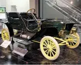  ??  ?? Stanley Steamer from 1909 – green in every respect