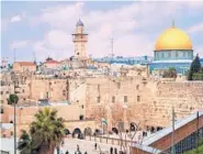  ?? XANTANA/DREAMSTIME ?? The Western Wall and the golden Dome of the Rock in Jerusalem, Israel.