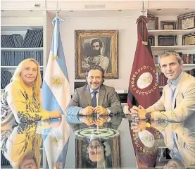  ?? ?? Sintonía. El gobernador Sáenz, con Karina Milei y Martín Menem.