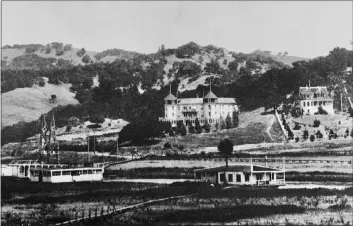  ?? COURTESY OF MARIN HISTORY MUSEUM ?? Hotel Bon-Air, which was built in 1901, never lived up to expectatio­ns.