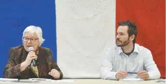  ??  ?? La présidente de la SNA, Louise Imbeault et le maire de Pointe-à-la-Croix, Pascal Bujold. - Acadie Nouvelle: Jean-François Boisvert