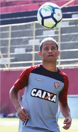  ??  ?? Atacante Erick é uma das esperanças do Vitória para voltar a vencer