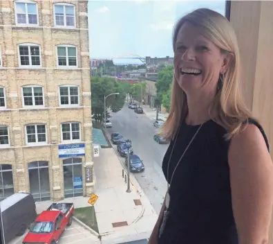  ?? TOM DAYKIN / MILWAUKEE JOURNAL SENTINEL ?? ABOVE: The Timber Lofts developmen­t combines new constructi­on with a historic former industrial building.