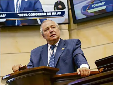  ?? ?? La plenaria del Senado de este lunes en que el presidente del Congreso, Iván Name, se pronunció.