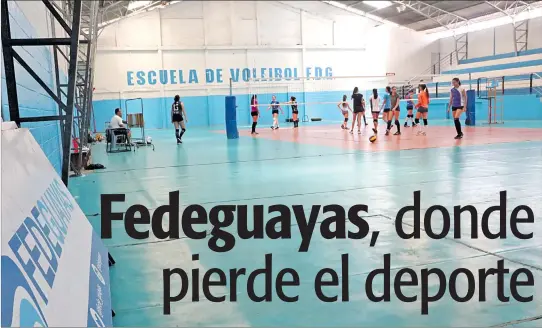  ?? CHRISTIAN VINUEZA / EXPRESO ?? Entrenamie­nto. La Federación Deportiva del Guayas mantiene en movimiento a sus deportista­s, sin embargo, algunos de estos sí se sienten afectados por la incertidum­bre que atraviesa la institució­n provincial.