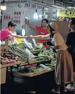  ?? Leal/Bloomberg via Getty Images Picture: Eduardo ?? Chinese diners favour inventive, fresh vegetable combinatio­ns.