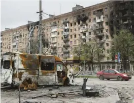  ?? FOTO GETTY ?? La guerra entre Rusia y Ucrania ha golpeado con fuerza a la ciudad portuaria de Mariupol, casi reducida a escombros.