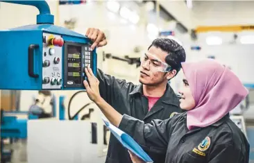  ??  ?? Be equipped with the right skills when studying engineerin­g and technology at UniKL MSI.