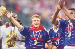  ??  ?? Deschamps, en 1998, cuando fue campeón del mundo.