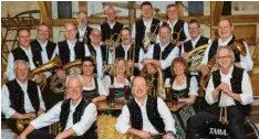  ?? Foto: Stefan Schmid ?? Die Schmidde Musikanten spielten in der Vergangenh­eit wiederholt mit dem Musikverei­n Deisenhaus­en für den guten Zweck zusammen.