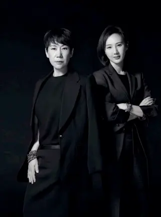 ??  ?? the new black Above: Woo Youngmi and daughter Katie Chung. Opposite page, clockwise from top left: Wooyoungmi autumn/winter 2016; J Koo autumn/winter 2016; Wooyoungmi; J Koo