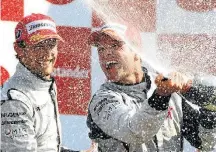  ?? MAX ROSSI/REUTERS - 13/9/2009 ?? Bons tempos. Barrichell­o comemora a vitória em Monza