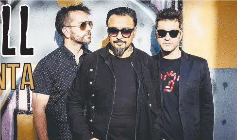  ??  ?? •Lucybell, una de las bandas más importante­s del rock en Latinoamér­ica.