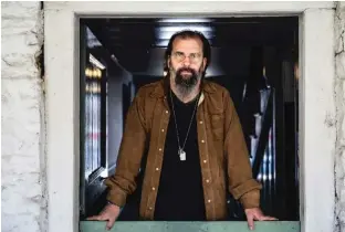  ?? | CHAD BATKA ?? American singer- songwriter Steve Earle photograph­ed at Dyckman Farmhouse in New York in March 2017.